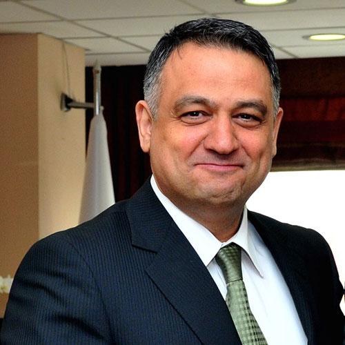Suat Kiniklioglu 